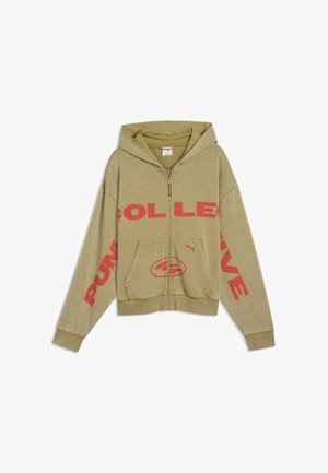 Beige lynlås-hættetrøje med forlommer, rød "PUMA COLLECTIVE" tekst på ærmer og bryst, og et lille Puma-logo på lommen.