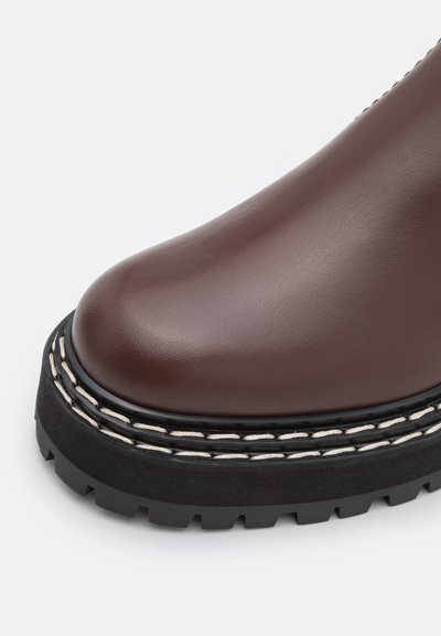Proenza Schouler LUG SOLE CHELSEA BOOTS - Platform bokacsizmák - dark brown