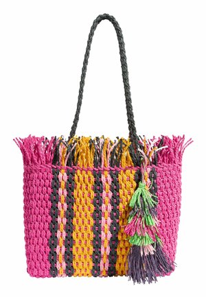 Borsa tote colorata e intrecciata con strisce rosa, gialle, nere e verdi, manici intrecciati, bordo superiore con frange e decorazione a nappine stratificate.