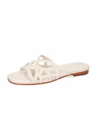 Sandalia plana blanca con correas de cuerda trenzada, diseño de punta cuadrada y plantilla de cuero suave. Suela de madera con tacón mínimo.