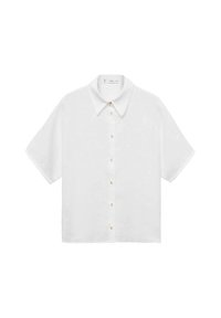 White short-sleeve button-up shirt with a pointed collar, featuring a soft texture and discrete natural-tone buttons.