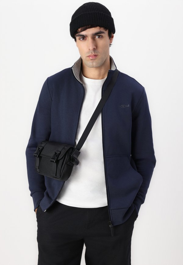 PRINTED STAND-UP - Zip-up sweatshirt4