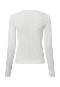 Weißer gerippter Strickpullover mit langen Ärmeln und einer figurbetonten Passform, rundem Halsausschnitt und strukturiertem Muster im gesamten Design.