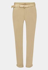 Pantalon beige slim-fit avec revers roulés et ceinture tressée passant dans les passants de la ceinture, vue de face sur fond blanc.