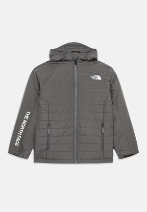 Grå hættejakke med for, foran lynlås, lynlåslommer i siden og "The North Face" logo på bryst og venstre ærme.