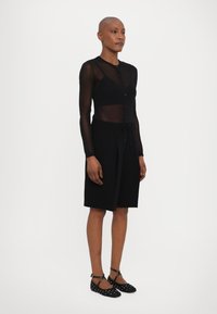 MICHAEL Michael Kors Pantaloni scurți - black