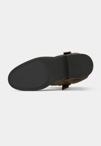 Copenhagen Shoes LETS IMAGINE - Kovboju/motociklistu tipa puszābaki - army green