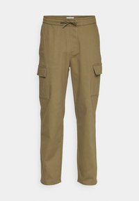 Non selezionato, olive night