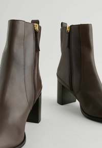 Next FOREVER COMFORT REGULAR WIDE FIT - Kotníkové boty - chocolate brown leather