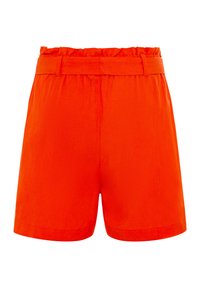 Jasně oranžové šortky s volánkovým pasem, vyrobené z hladkého materiálu s uvolněným střihem a bez viditelných zapínání či kapes.