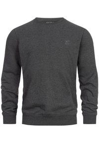 Sudadera gris oscuro, con escote redondo, mangas largas, puños y dobladillo acanalados, que presenta un pequeño logotipo en el pecho. Fabricada con un tejido suave y texturizado.