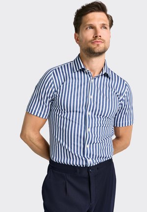 Kurzärmliges Hemd zum Knöpfen mit blauen und weißen vertikalen Streifen. Verfügt über einen klassischen Kragen und ein schlankes Design, hergestellt aus leichtem Stoff.