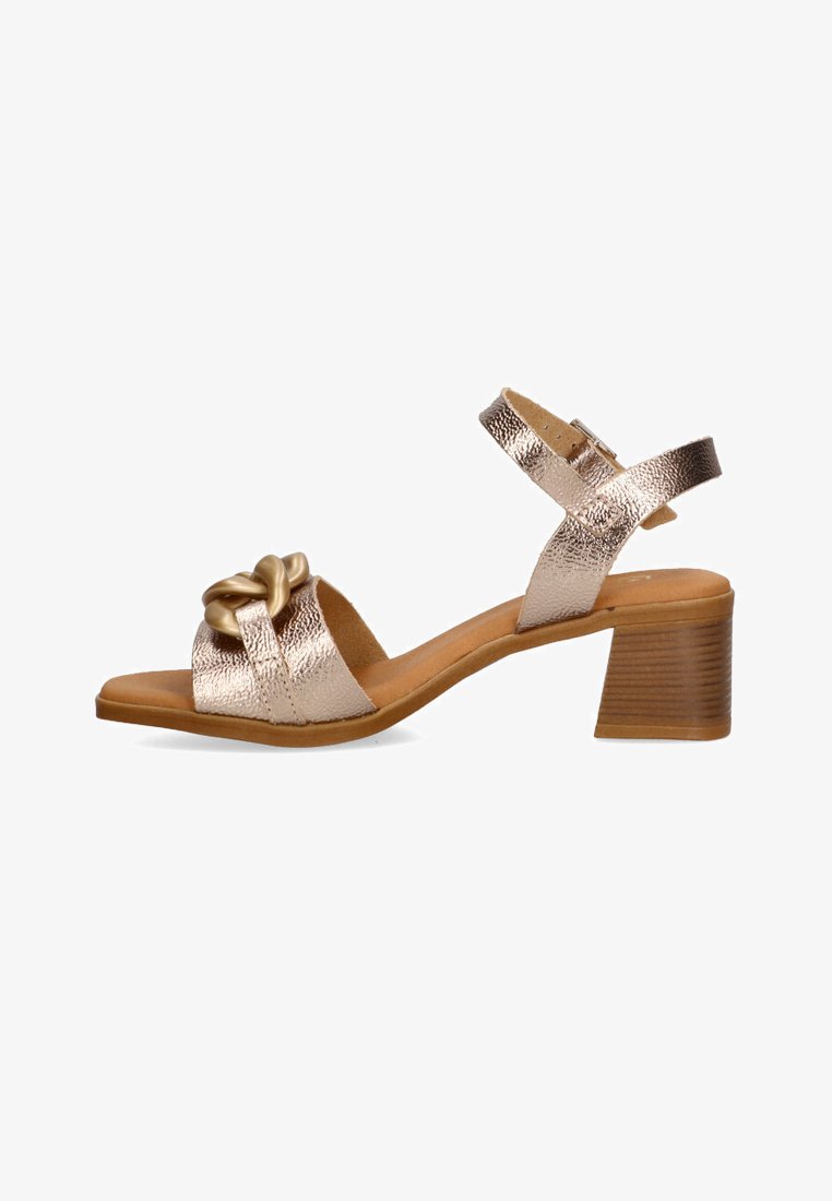 Luna Collection Sandalias - gold