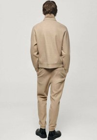 Mango Mikina so zipsom - beige