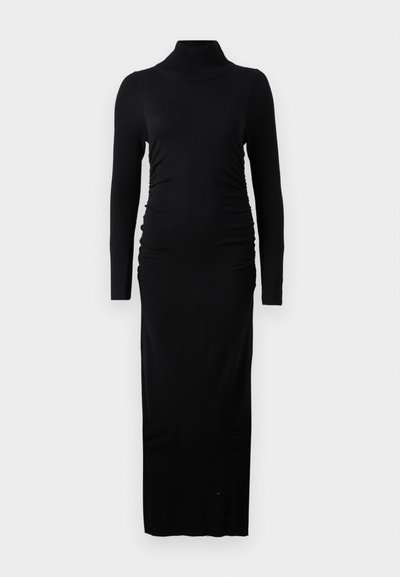 Svart, långärmad klänning med en ribbad polokrage, rynkade sidor och en rak maxilängd. Tillverkad av mjukt, stretchigt tyg.