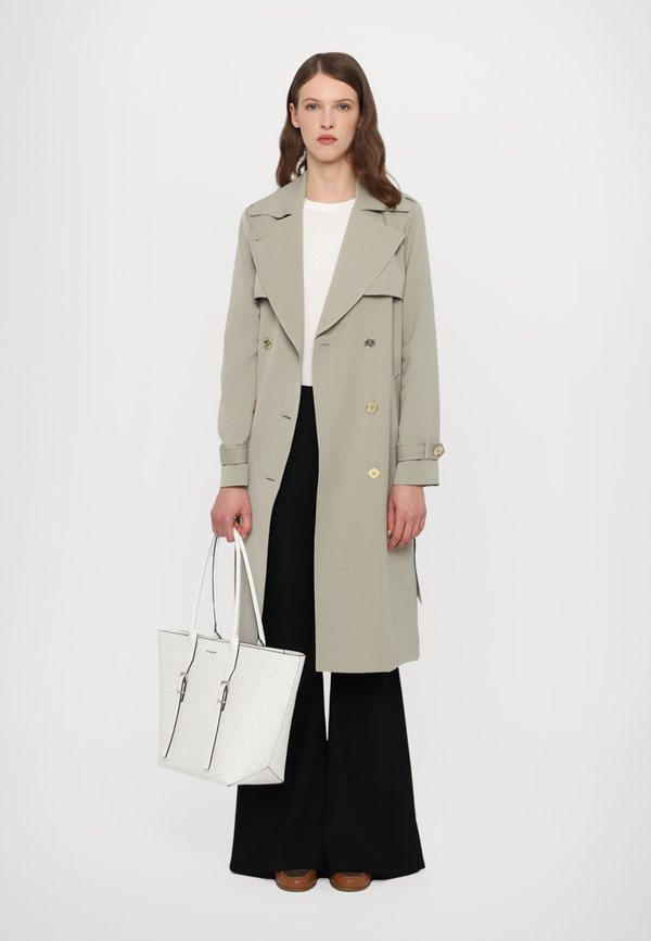 HI RISE SUPER FLARE PANT - Trousers4