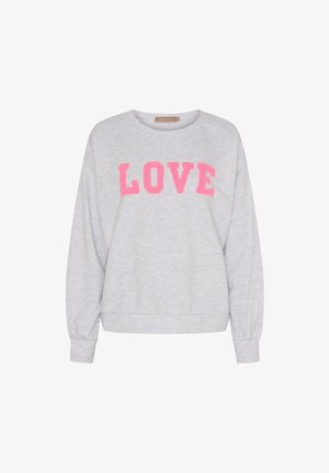Lysegrå langærmet sweatshirt med ribstrikkede ærmeender, rund hals og lyserødt tekstureret "LOVE"-tryk over brystet.