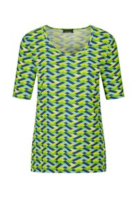 T-shirt à manches courtes en tissu multicolore présentant un motif géométrique de nuances de vert, bleu et crème ; col rond et coupe ajustée.