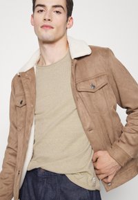 Jack & Jones JJEMAX CREW NECK - Camisola - crockery/twisted with oatmeal