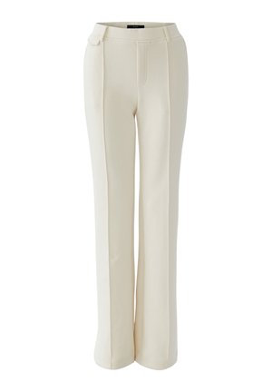 Hoch geschnittene, cremefarbene Hose mit weitem Bein, vorderen Falten und Gürtelschlaufen, entworfen für eine maßgeschneiderte Passform.