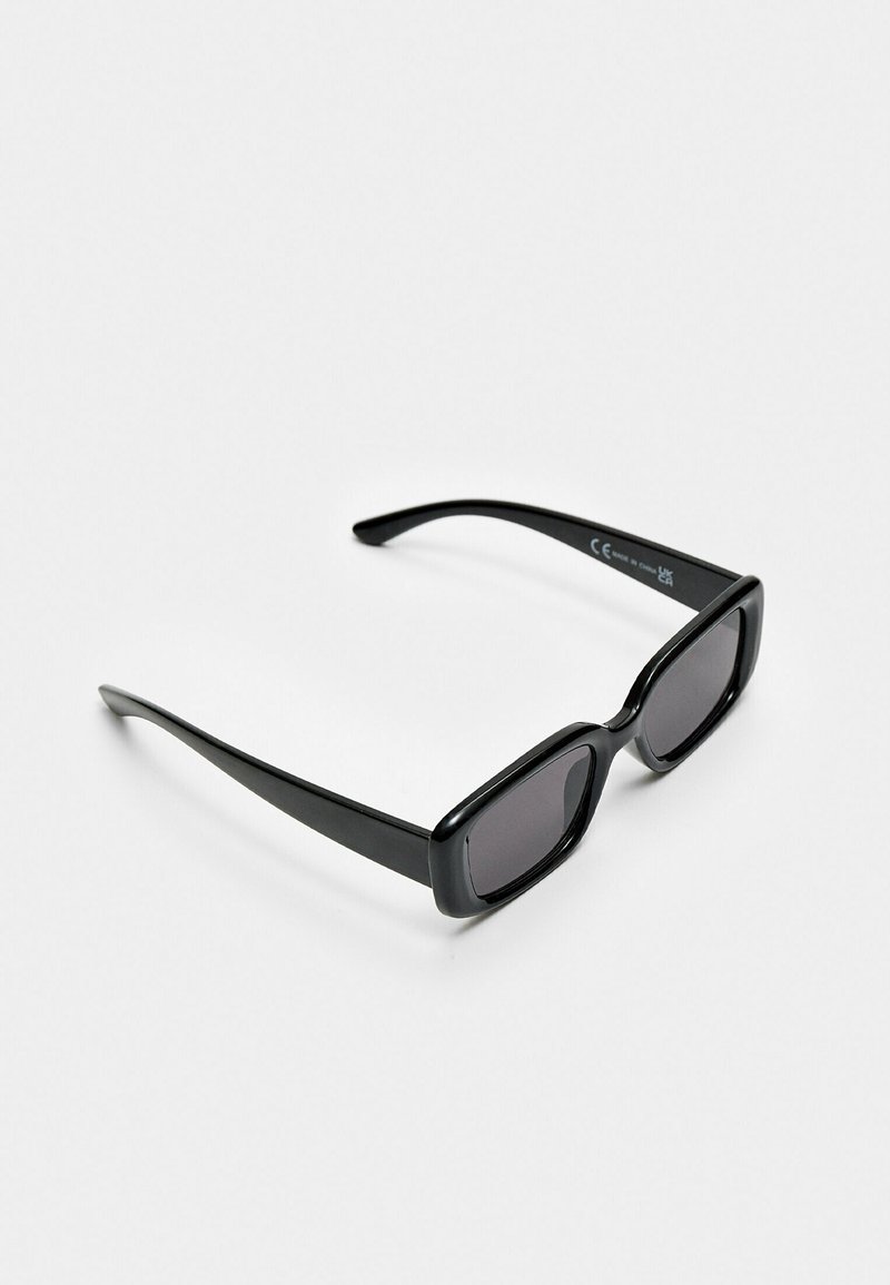 Valentino Eyewear Occhiali da sole Rockstud rettangolari - Nero