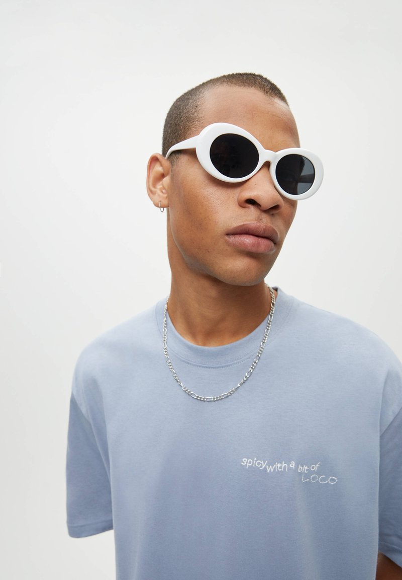 pull and bear occhiali da sole