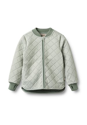 Lysegrøn quiltet jakke med lynlås, ribbet krave og manchetter, lange ærmer og afrundet kant, lagt fladt på hvid baggrund.