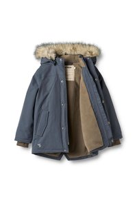 Giacca esterna blu con cappuccio rifinito in pelliccia sintetica, chiusura con bottoni, tasche laterali e fodera interna morbida in pile beige. Motivi sulle maniche e sull'orlo.