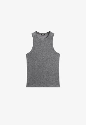 Szary tank top bez rękawów z okrągłym dekoltem, wykonany z miękkiego, teksturowanego materiału. Charakteryzuje się prostym wzorem i dopasowanym krojem.