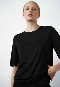 RESIDUS BOTTAS  - T-shirts basic - black