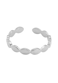 Srebrny pierścionek z wzorem powiązanych owalnych kształtów. Gładka tekstura, wypolerowane wykończenie, otwarty koniec dla regulowanego rozmiaru.