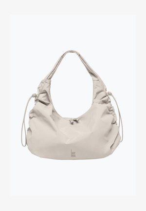 Beige Schultertasche aus strukturiertem Material, mit einer gerafften Optik, Zugverschluss und bedrucktem Logo auf der Vorderseite.