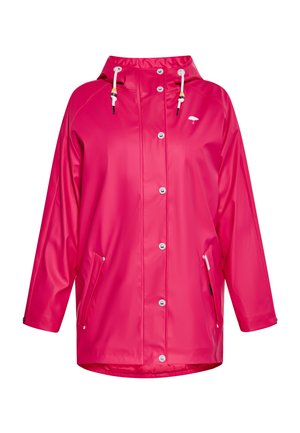 Chaqueta impermeable rosa con capucha, cierres de botón a presión, dos bolsillos laterales y cordones contrastantes en blanco. Textura suave y brillante.