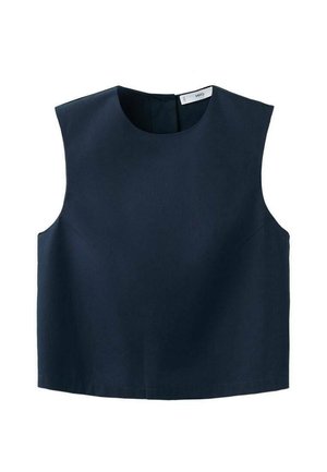 Top bez rukava mornarsko plave boje s okruglim izrezom, izrađen od glatkog tkanja. Ima jednostavan, čist kroj bez ukrasa.
