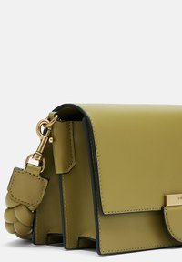 LIEBESKIND BERLIN Penelope 2 Chain Crossbody S Dutch Blue [198218] - sac à épaule bandoulière