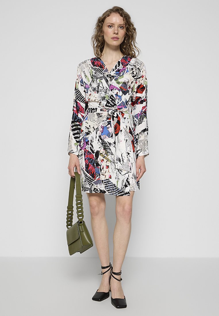 Diane von Furstenberg Blousejurk meerkleurig Diane von Furstenberg Blousejurk meerkleurig