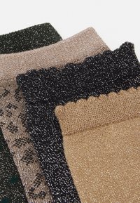 Pieces PCSEBBY GLITTER MIX SOCKS 4 PACK  - Ponožky - black