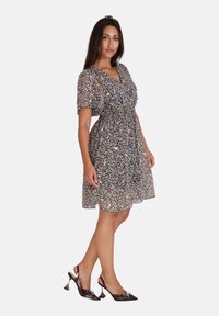 Elara Vestido informal - schwarz