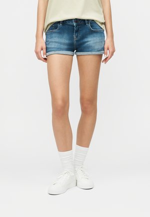 JUDIE - Pantaloni scurți din denim - nieva wash