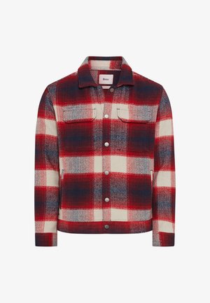 Flanellen jacket met een rood, wit en blauw ruitpatroon, knoopsluiting aan de voorkant, twee borstzakken en een klassieke kraagontwerp.