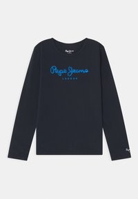 Marineblaues Langarmshirt mit rundem Halsausschnitt, das das Logo "Pepe Jeans London" in Blau auf der Brust und ein kleines Logo auf dem linken Ärmel trägt.