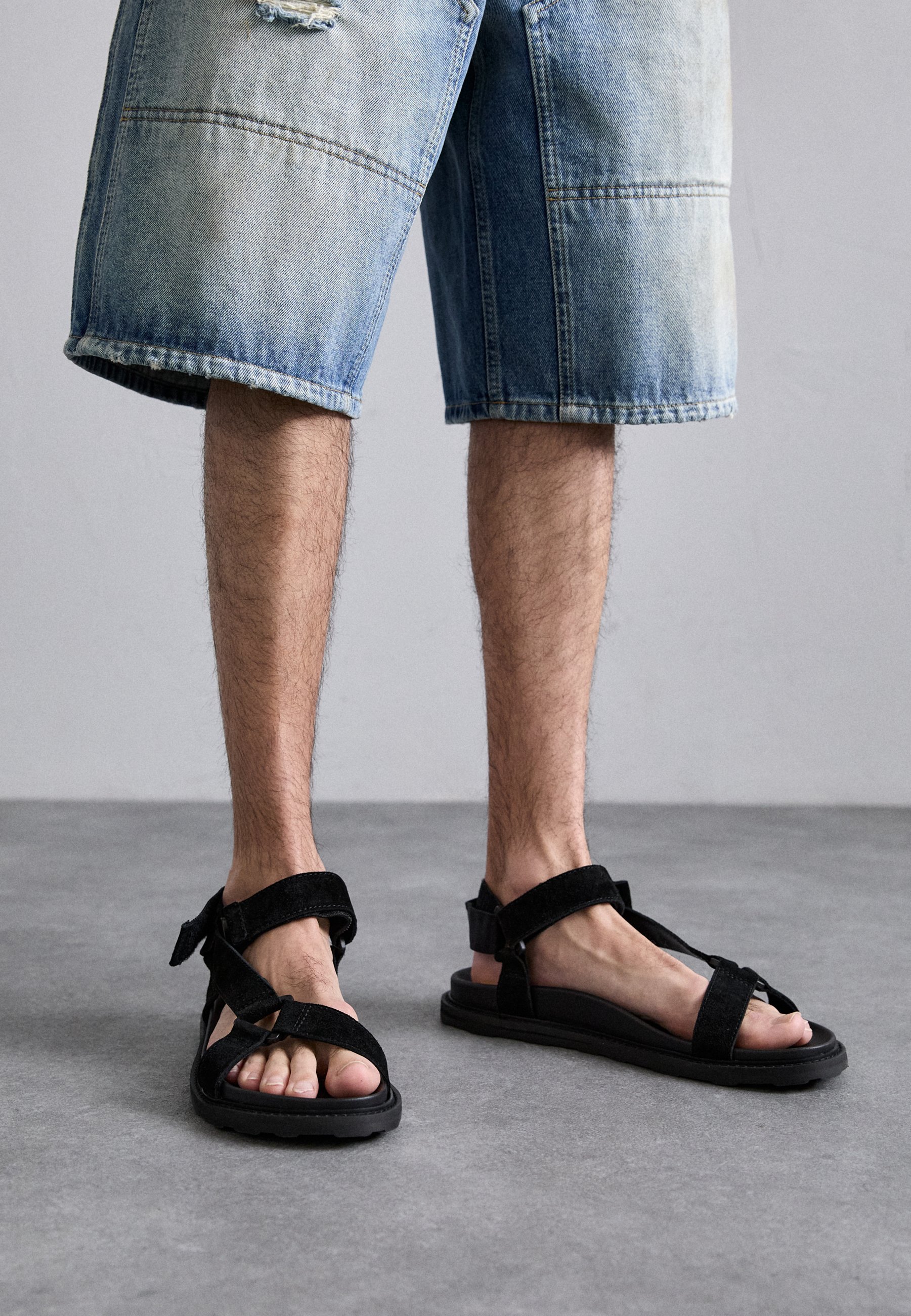 サンダル Moschino SS25 'Sporty' sandals (MB16253G0MGF0 000) Moschino Ankle Strap Sandals | Mercari