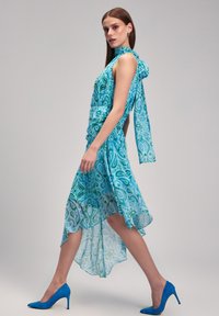 adL HALTER NECK - Vestido largo - printed blue