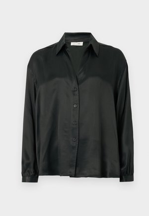 Cămașă din satin negru cu front închidere butonat, mâneci lungi cu manșete elastice și guler clasic. Textură netedă cu un design minimalist.