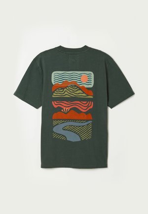 FatFace, HORIZON GRAPHIC T-SHIRT - Print T-shirt - dark green