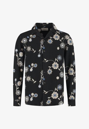 Melna pogājama krekla ar baltu un zilu ziedu rakstu, teksturētu audumu un tradicionālu apkakles dizainu.