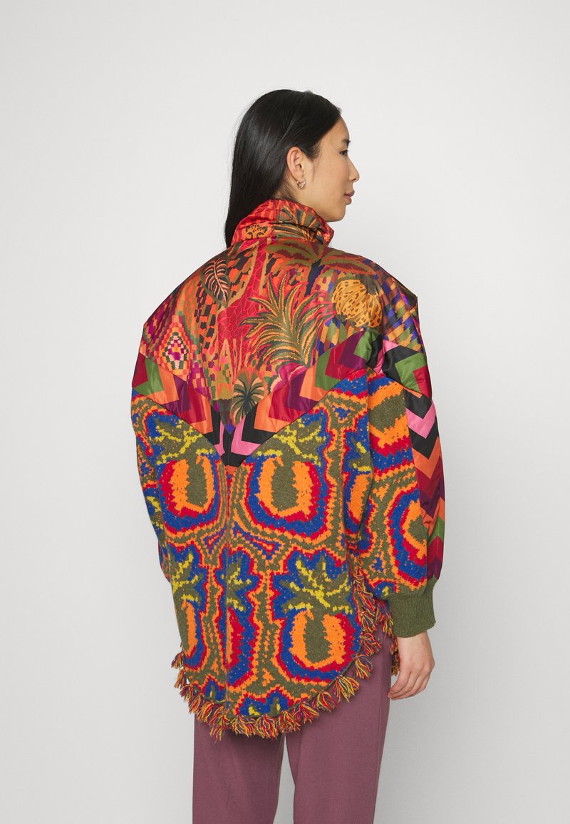 Damen Leichte Jacken | Farm Rio PINEAPPL TAPESTRY PONCHO Winterjacke multi/mehrfarbig - MH85101 Damen Leichte Jacken | Farm Rio PINEAPPL TAPESTRY PONCHO Winterjacke multi/mehrfarbig - MH85101