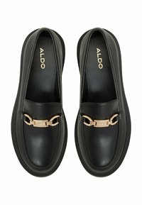 Svarta läderloafers med en guldfärgad kedjeaccent, rund tå och slät yta. Varumärket "ALDO" tryckt på innersulan.