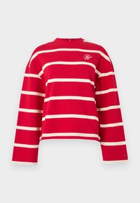 Haut rouge à manches longues avec rayures horizontales crème, col rond et petit logo sur la poitrine. Tissu en coton doux.