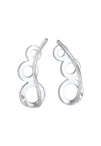 Pendientes de plata con un diseño único que presenta múltiples formas circulares y un acento de alambre curvado y alargado. Marcados con 925 para plata de ley.